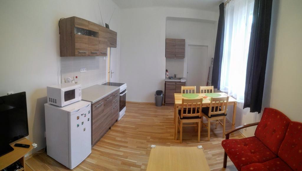 Jezerka Apartments Praga Esterno foto