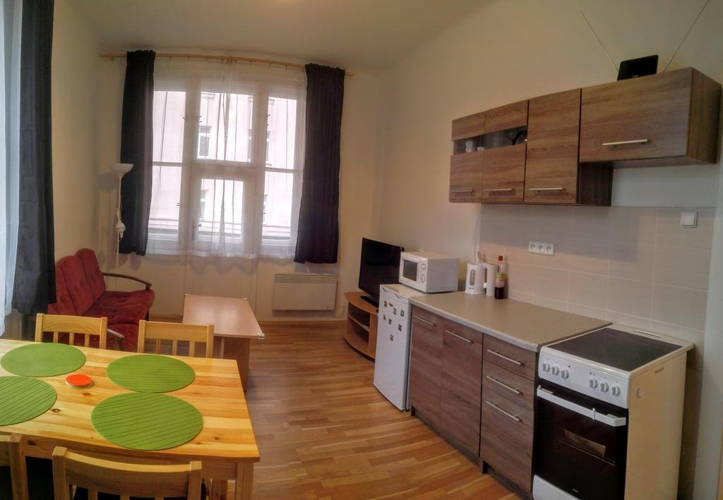 Jezerka Apartments Praga Esterno foto