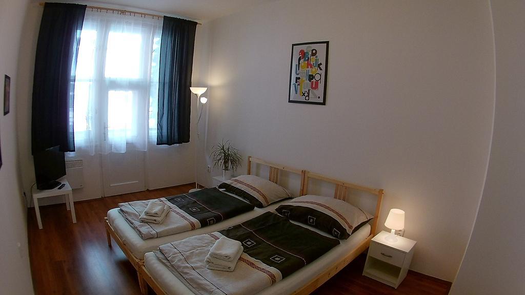 Jezerka Apartments Praga Esterno foto