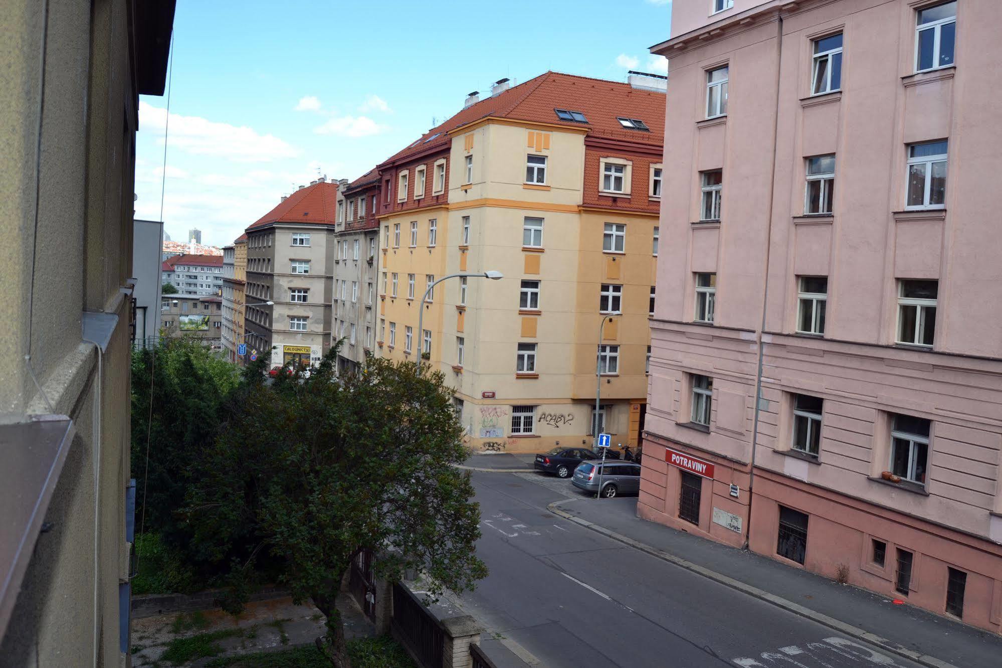 Jezerka Apartments Praga Esterno foto
